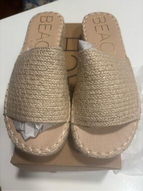 Matisse BEACHNatural Beige Woven Slide sandals sz 8 NEW
